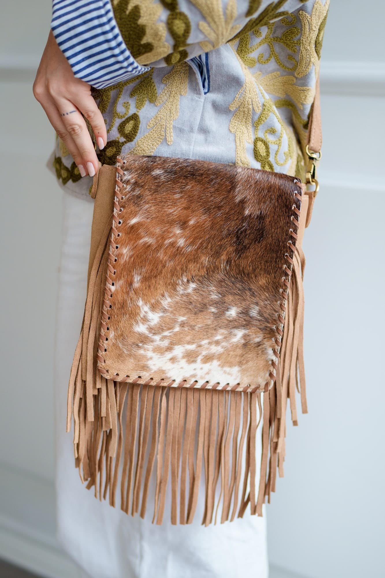 Bolso BOLSO COW FLECOS, pieza hecha a mano de Diosa Soul